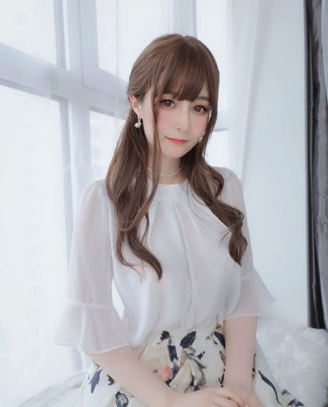 金牌客服董董恩_电影在线观看免费